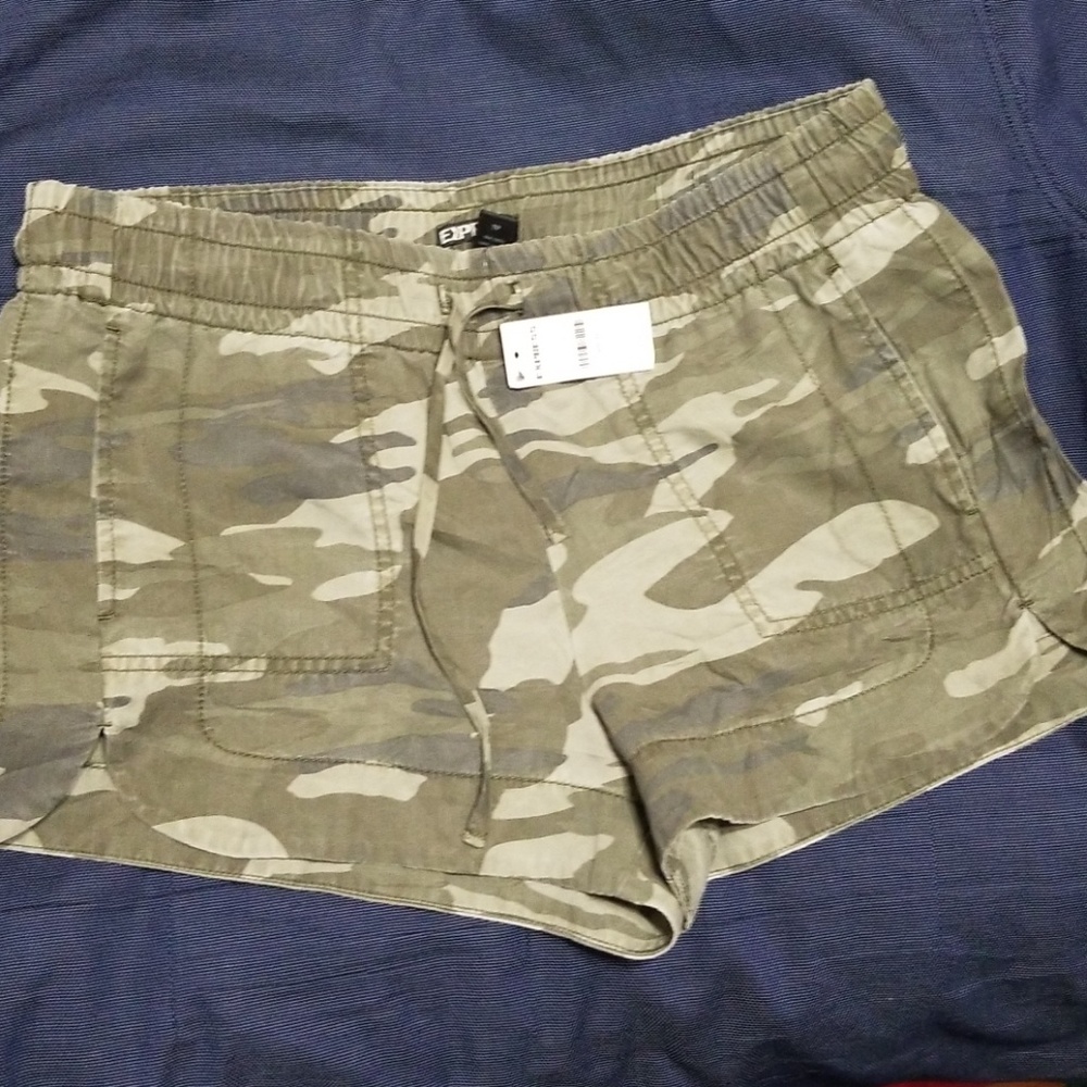 Express shorts xs fits like a small